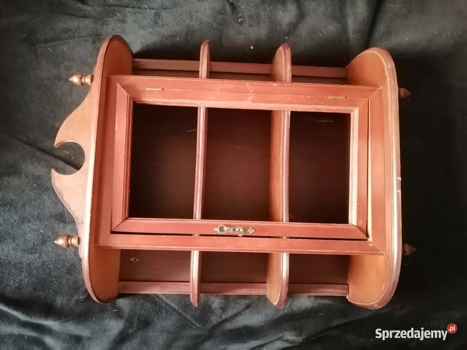 witryna gablota mała wiszaco stojaca dolnośląskie Legnica