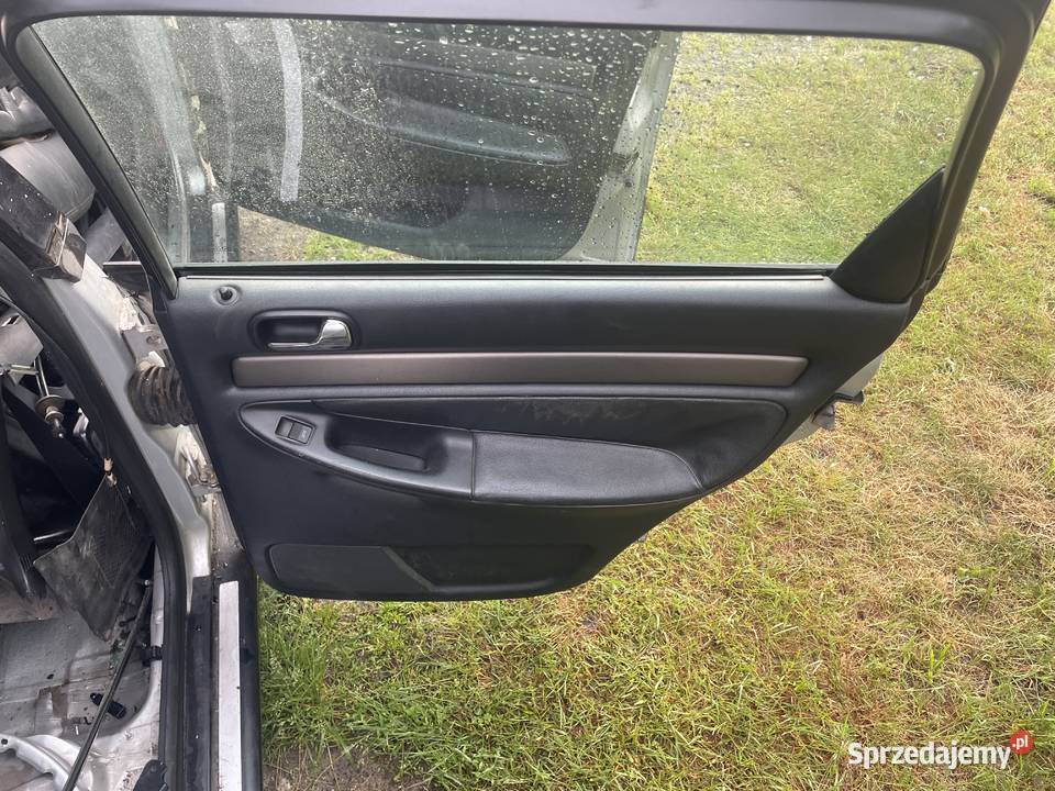 Boczki audi a4b5 Tapicerki samochodowe Iłowa