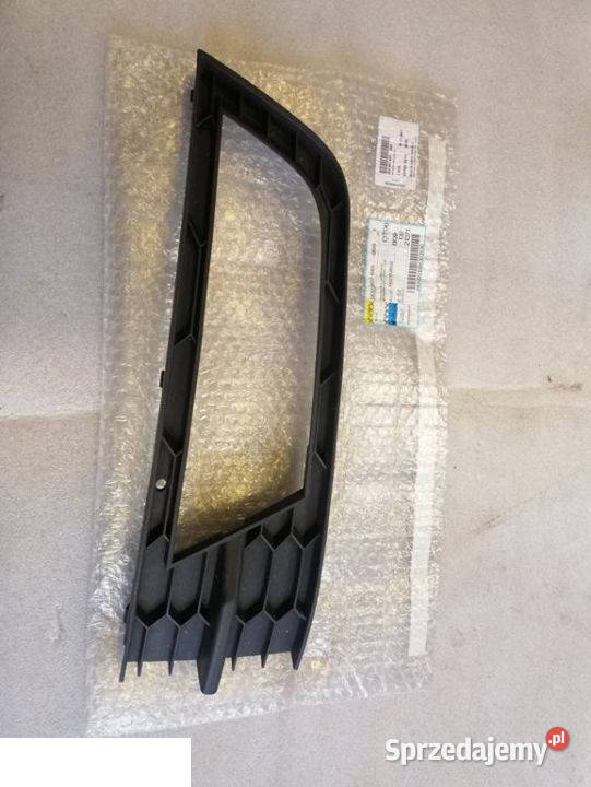 Skoda Octavia III 5e0 ramka halogenu przód Kozubszczyzna