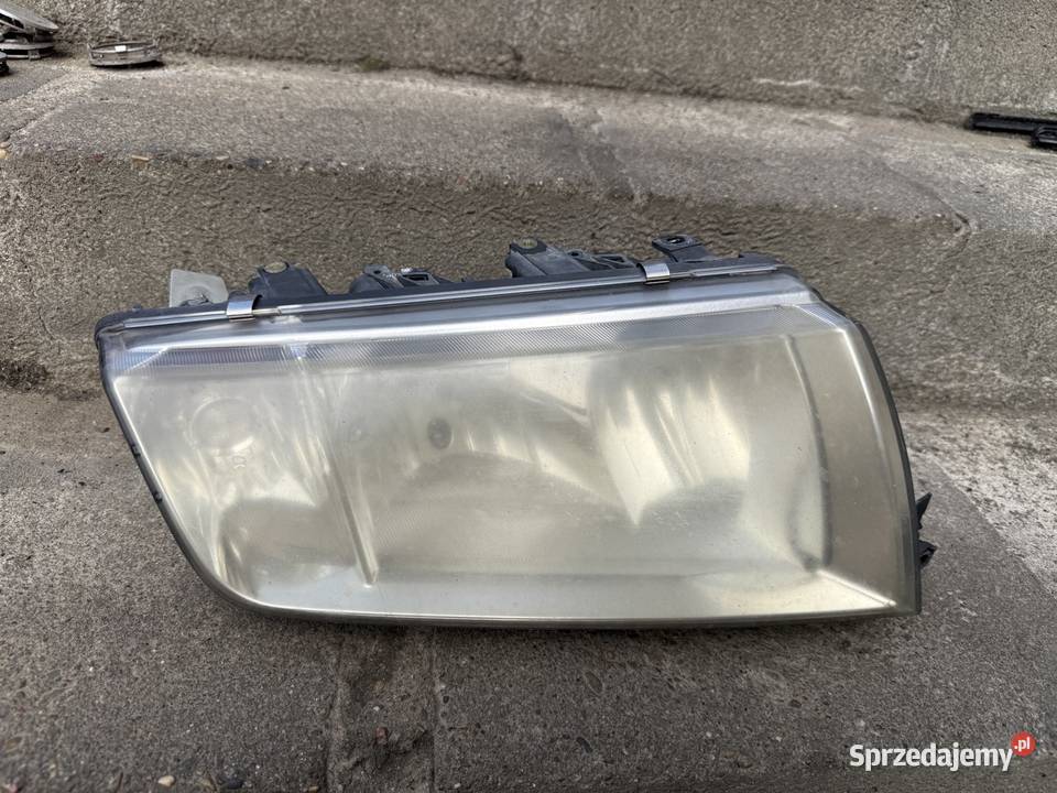 Lampa przód lewa Skoda Fabia I osobowe