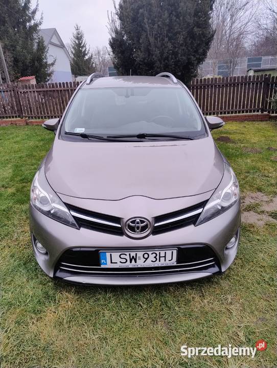 Toyota verso 18 Bystrzejowice Pierwsze