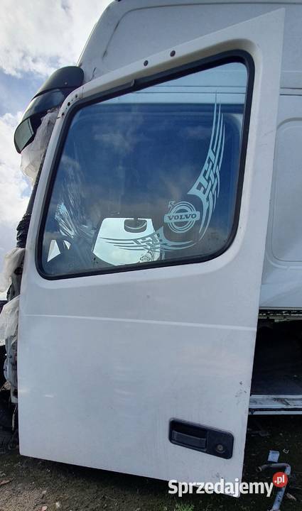 VOLVO FH13 DRZWI LEWE KOMPLETNE Bieleń