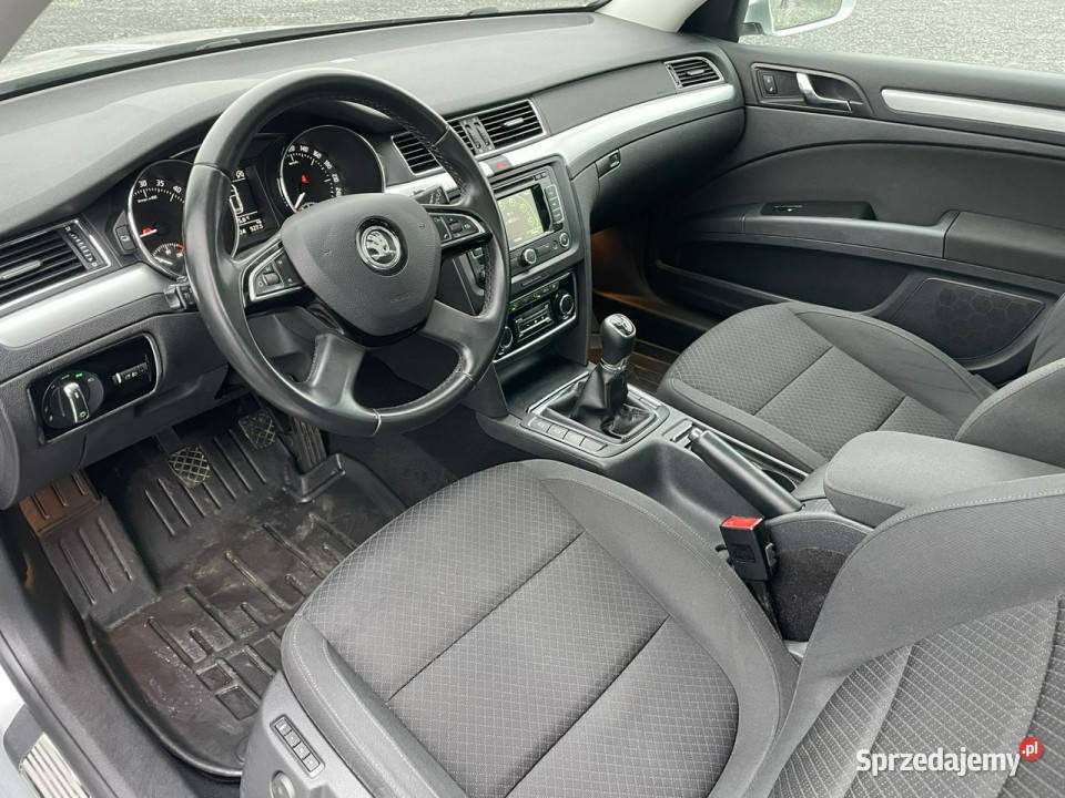 koda Superb 16 TDI 105 2014r panorama navi lift Wojkowice