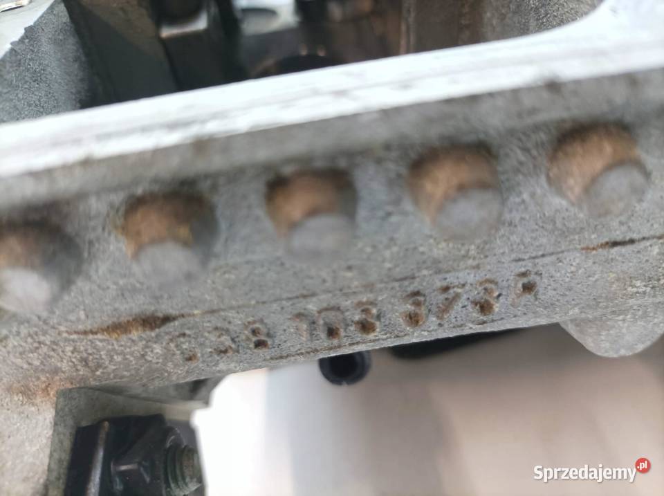 GŁOWICA KOMPLETNA 038103373R 19 TDI VW