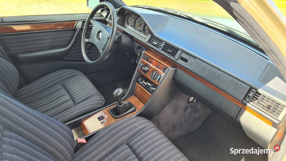 Mercedes W124 200E 20 8v ZABYTEK 160000 benzyna 118KM