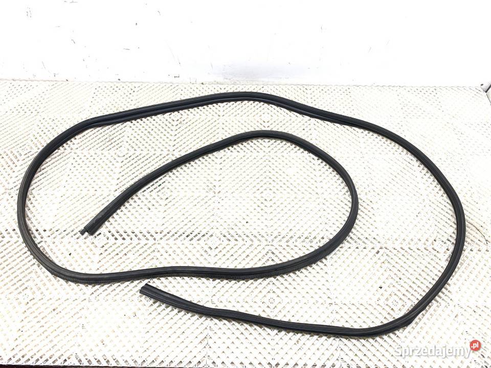 USZCZELKA KLAPY BAGAŻNIKA OPEL VIVARO B Bus 1419 osobowe