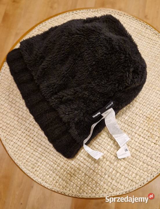 Damska CZAPKA SiNSAY z pomponem nowa z metką Lublin sprzedam