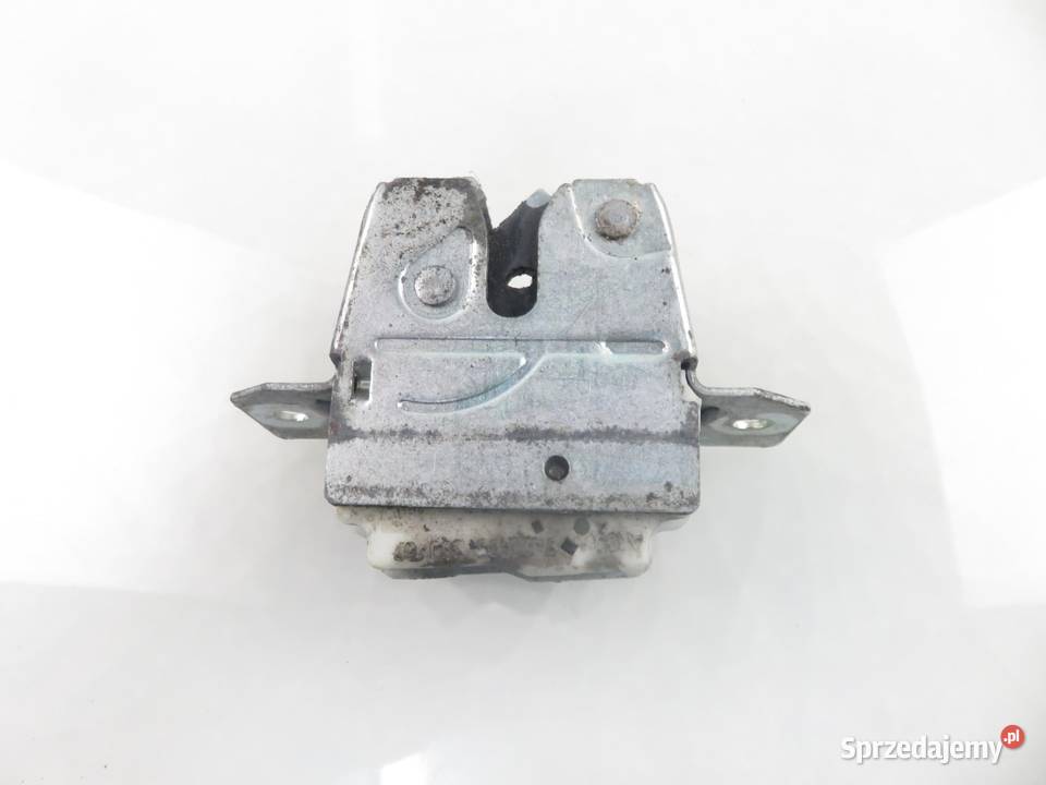 ZAMEK KLAPY MERCEDES W245 osobowe