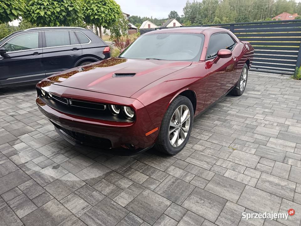 Dodge challenger sxt 36 2020 światła LED Nowa Dęba