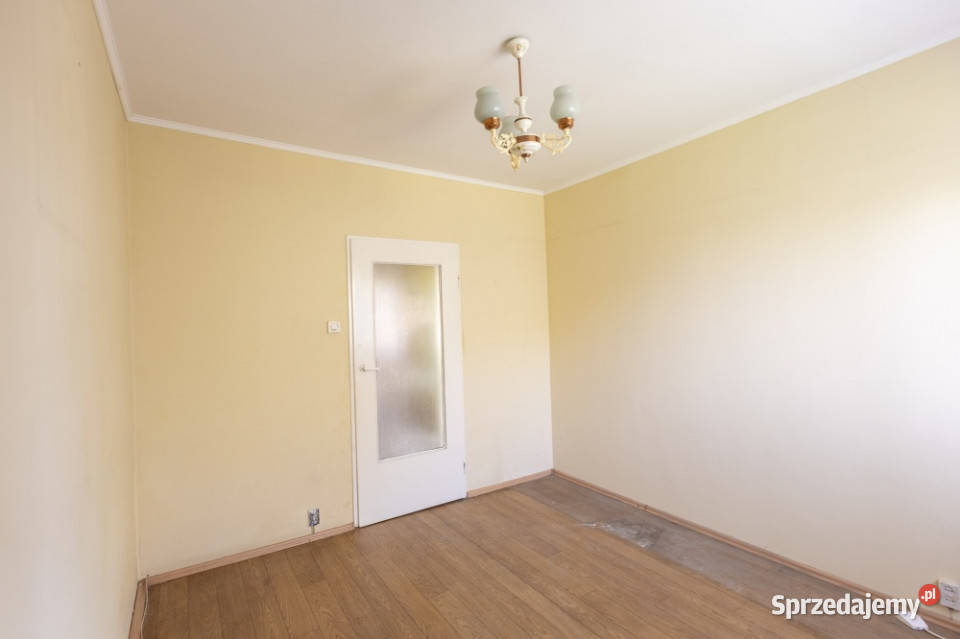 3 pokoje 55 m Balkon 1 piętro piwnica Piękny Bielawa