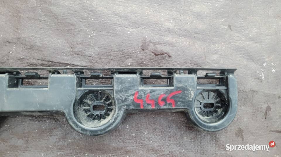 ŚLIZG ZDERZAKA LEWY TYŁ SKODA OCTAVIA IV KOMBI Ruda Śląska