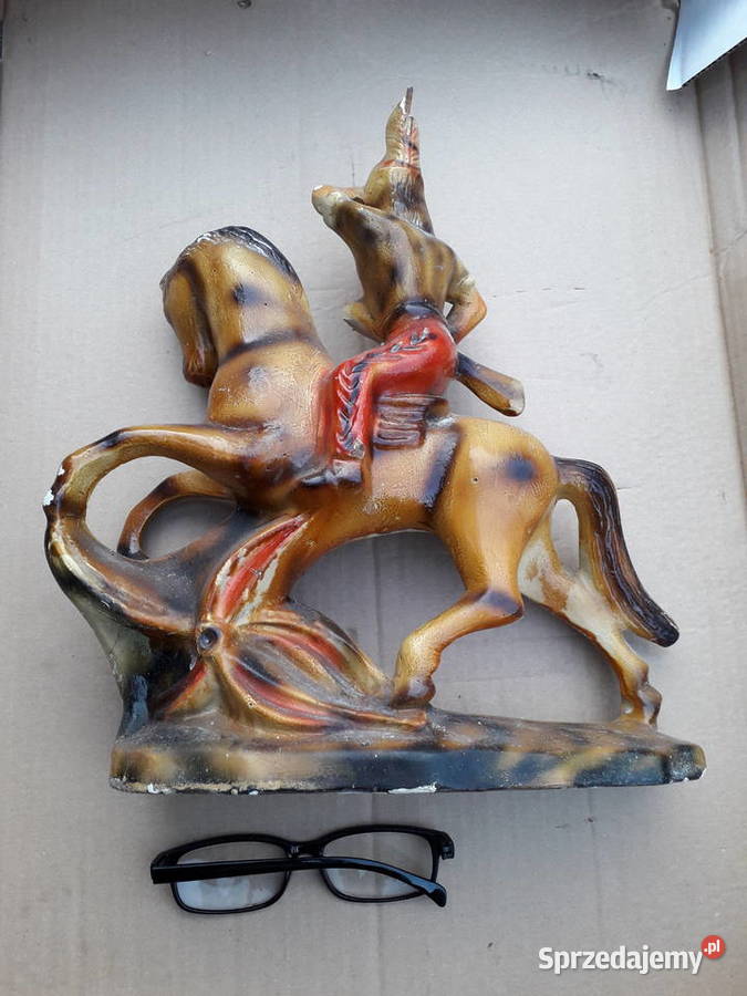 Figurka prl indianiec na quniu Warszawa