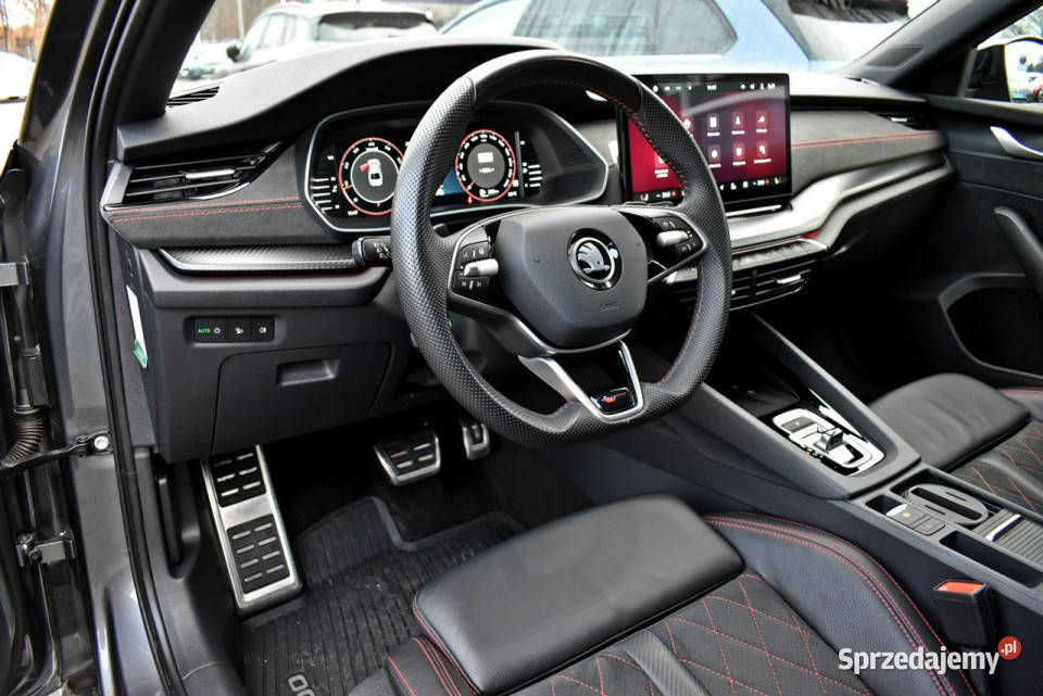 koda Octavia Bezwypadkowy Salon Polska Serwis asystent pasa ruchu łódzkie Łódź