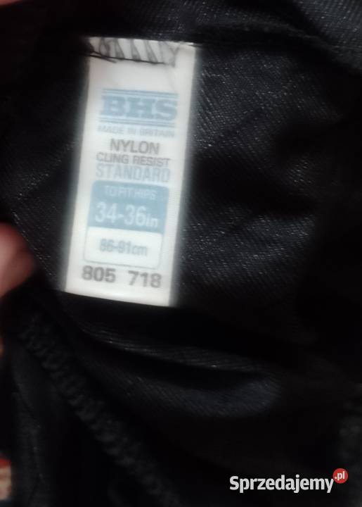 36S Czarna półhalka halka w paski z Londynu Kraków