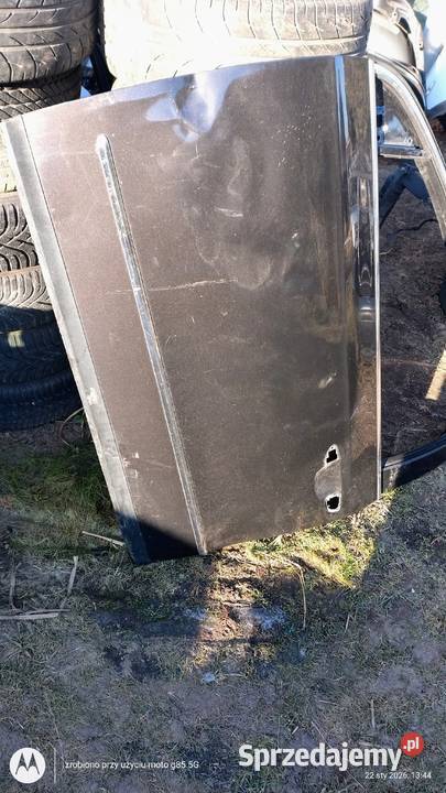 Drzwi lewe przednie Volkswagen Passat B6 lakier Lubin