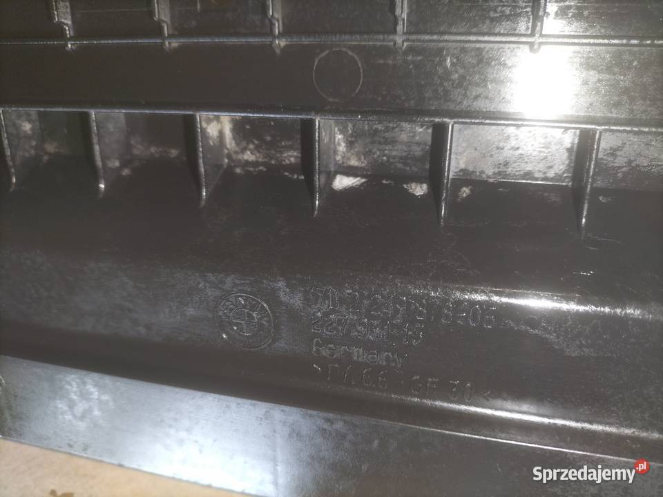 Pokrywa modułu podstawy chłodnic BMW E65 E66 osobowe