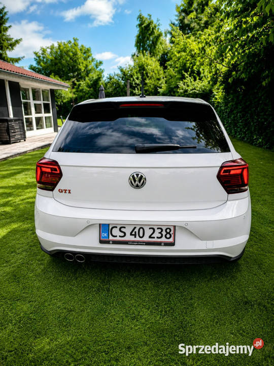 Volkswagen Polo VI 2017 Sadlno