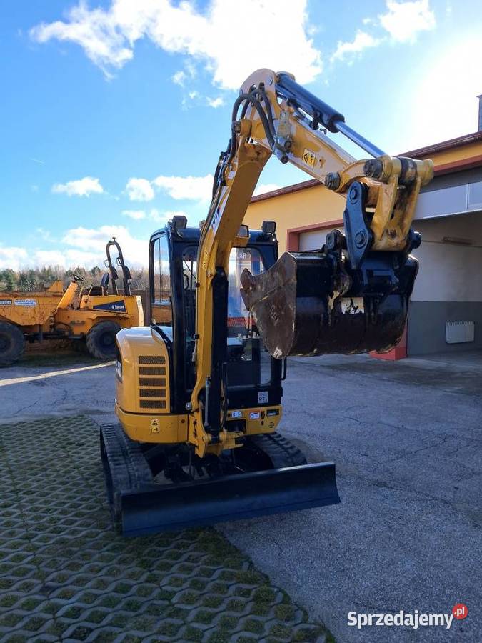 Sprzedam minikoparkę cat