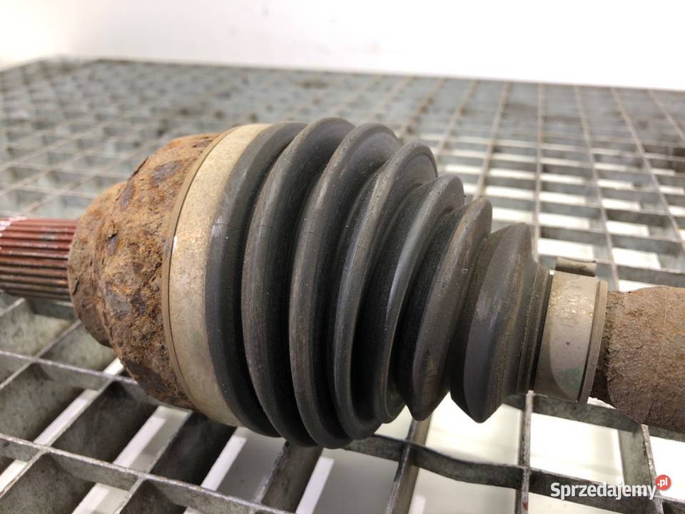 PÓŁOŚ PRAWY PRZÓD NISSAN LEAF ZE0 109 PRZEGUB