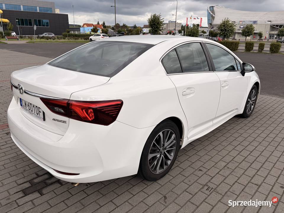 Toyota Avensis 2015 FL 20 diesel 143 Włocławek sprzedam