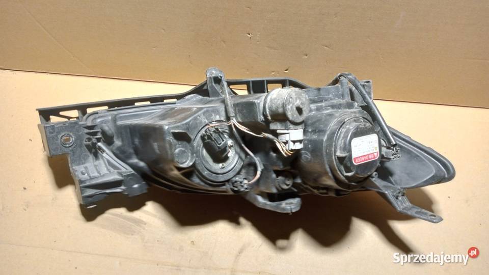 MAZDA 3 BK LAMPA PRZÓD LEWA XENON osobowe