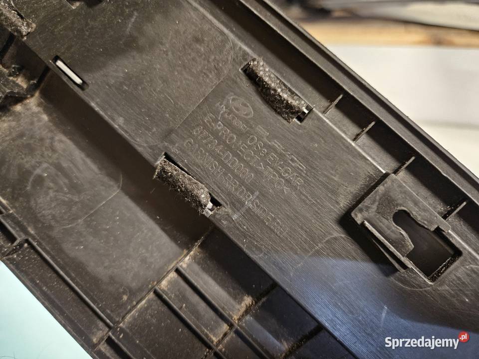 HYUNDAI KONA I EV LISTWA DRZWI PRAWY TYŁ PRAWA osobowe wielkopolskie Międzychód