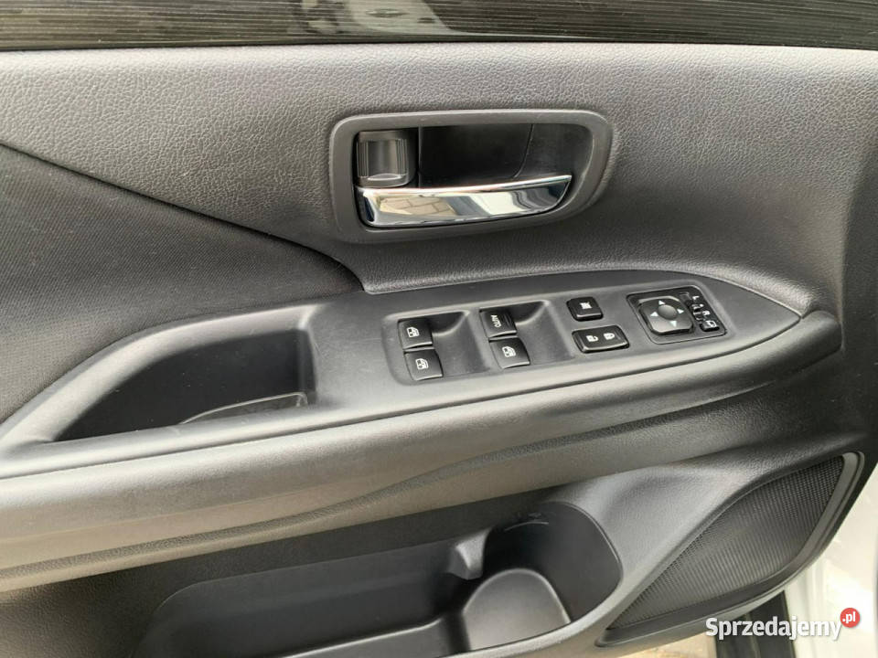 Mitsubishi Outlander 20i KeyLess Szyberdach 150KM Baranowo