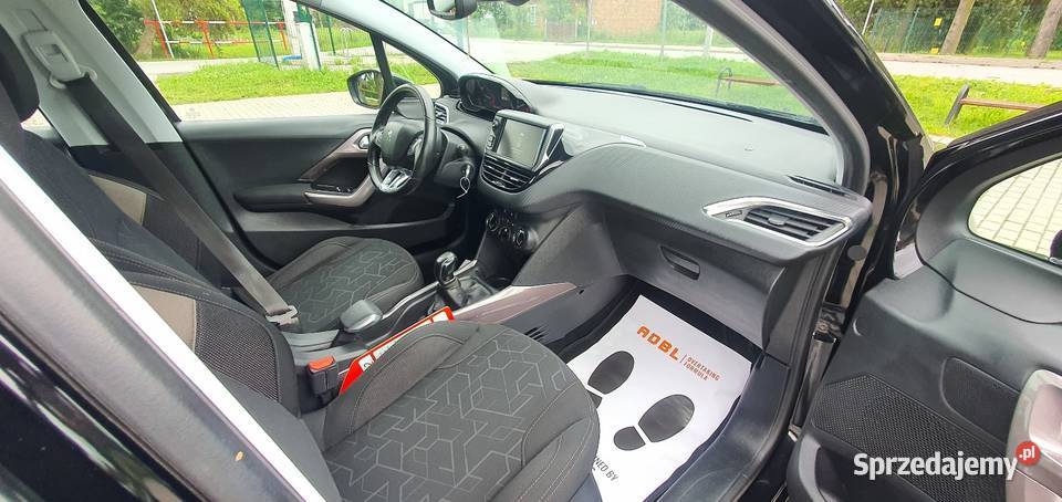 Peugeot 2008 16 HDI 2016 klimatyzacja tablet led małopolskie Mostki