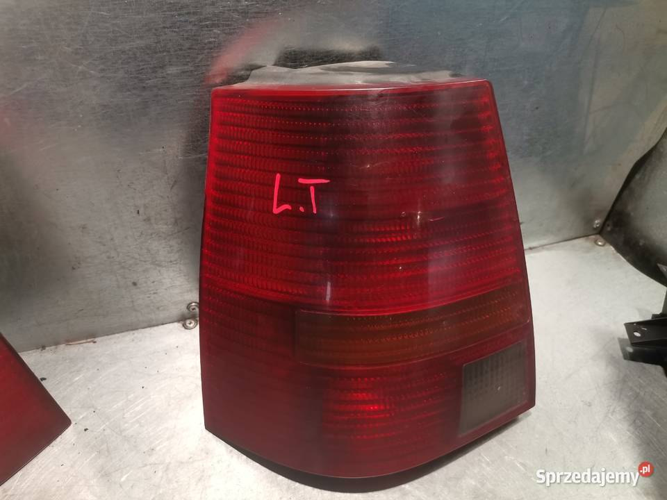 VW GOLF 4 KOMBI LAMPA LEWA TYLNA Nowy Sącz