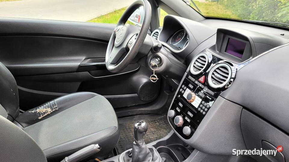 Sprzedam OPLA Corsa 14 benzyna Klimatyzacja benzyna