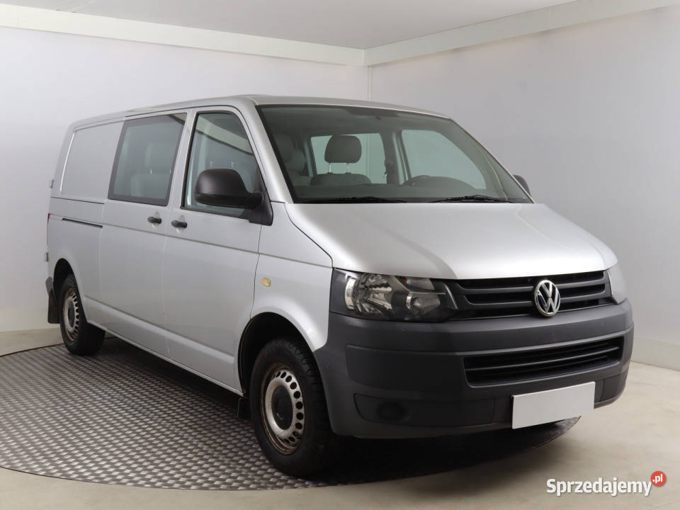 VW Transporter 20 TDI srebrny Bielany Wrocławskie