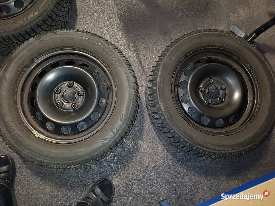 Sprzedam dwa komplety kół na oponach letnich i Osowiec