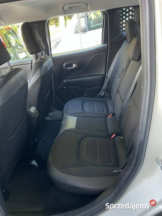 Jeep Renegade Rezerwacja I 2014 Samochody osobowe Tarnowskie Góry sprzedam