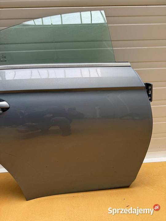 Mercedes CLS C219 W219 TYLNIE TYLNE DRZWI PRAWE osobowe Drzwi Rudka