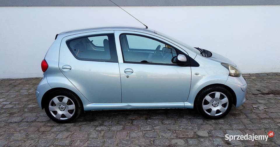 Toyota Aygo 1.0Benzyna, 5-drzwi, Klimatyzacja