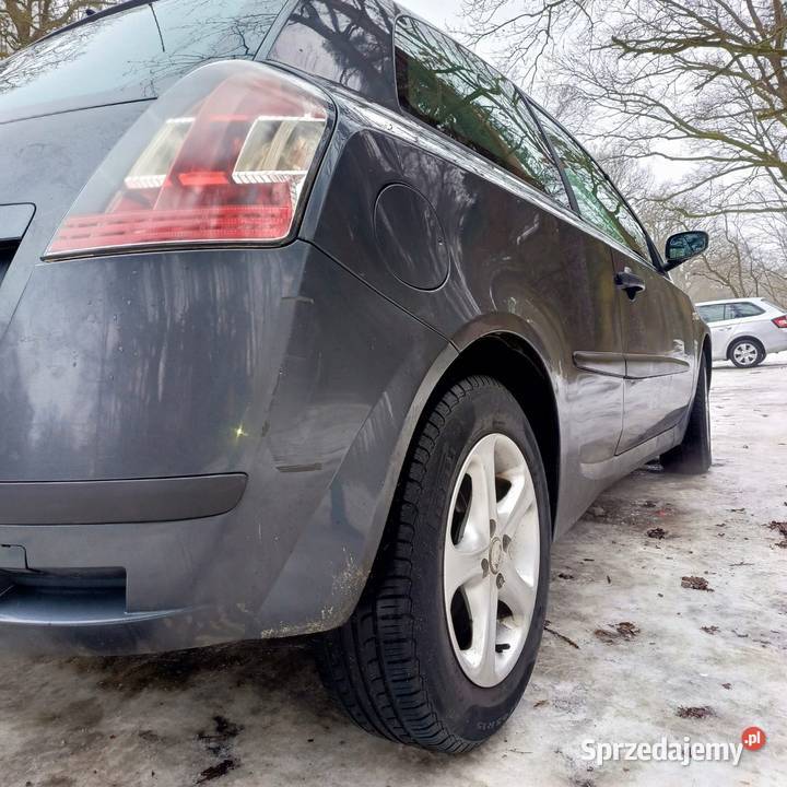 Fiat Stilo grudzień 2004r 16 16V benzyna103 ASR (kontrola trakcji) Kobiór