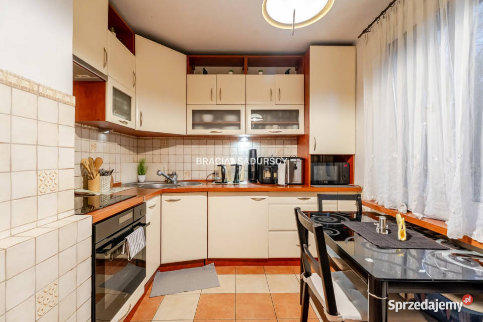 Mieszkanie Kraków Jana Kurczaba 685m2 3 pokoje Rok budowy 1976 Sprzedaż