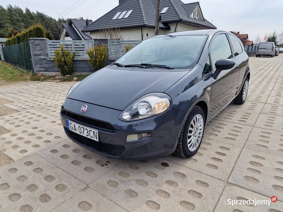 Fiat GrandePunto 14benzSalonPL1 właściciel Zarejestrowany w Polsce Niestępowo