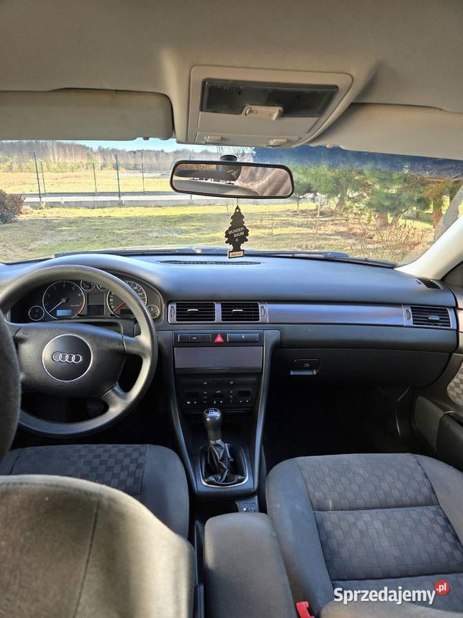 Audi a6 sedan 20 benzyna z gazem 2003 nieuszkodzony Łódź sprzedam
