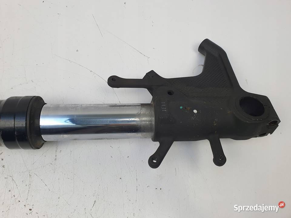 PRZEDNIA PRAWA LAGA PRZÓD Suzuki GSXR 600 750