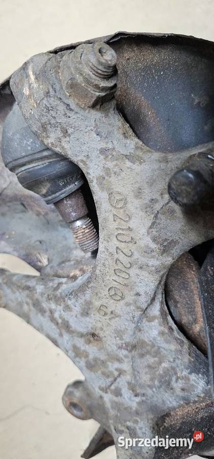 Zwrotnica lewy przod mercedes w210 2102201