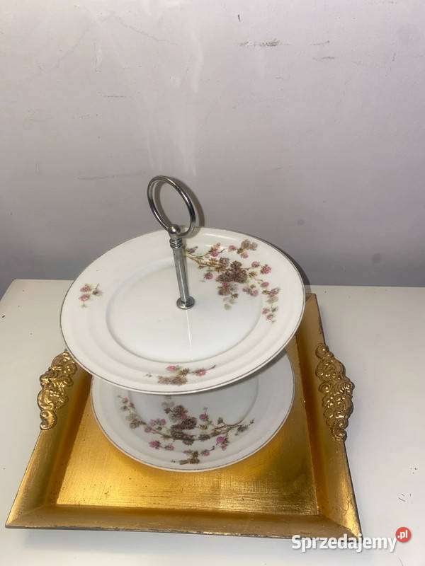 dwupoziomowa porcelanowa patera z sygnatura z Kraków
