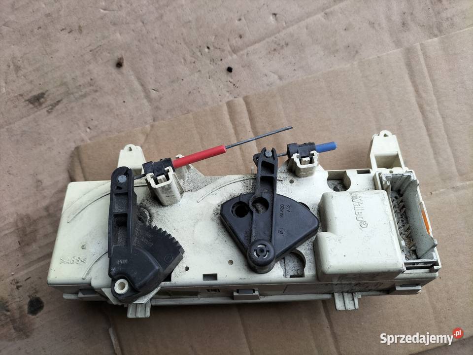 Panel sterowania nawiewu klimatyzacji Megane Wyposażenie wnętrza Kamień-Kolonia