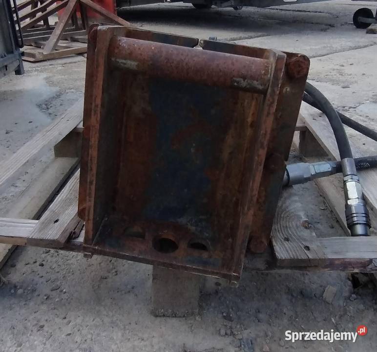 Młot hydrauliczny wyburzeniowy Mustang HM100 Osprzęt roboczy Przemyśl