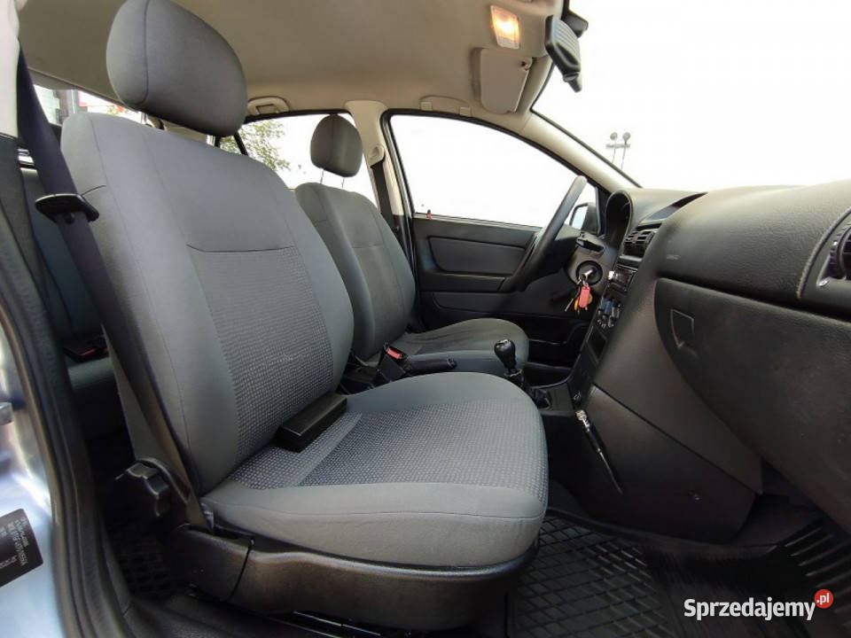 Opel Astra Klimatyzacja 14benzyna jeden centralny zamek Racibórz sprzedam