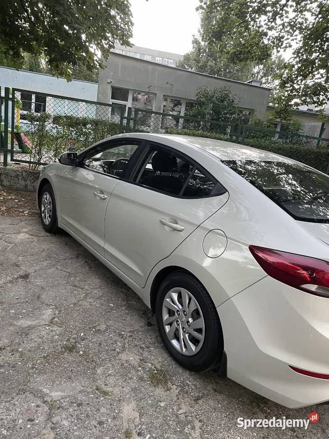 Sprzedam Hyundai Elantra 2018 R centralny zamek Samochody osobowe Warszawa