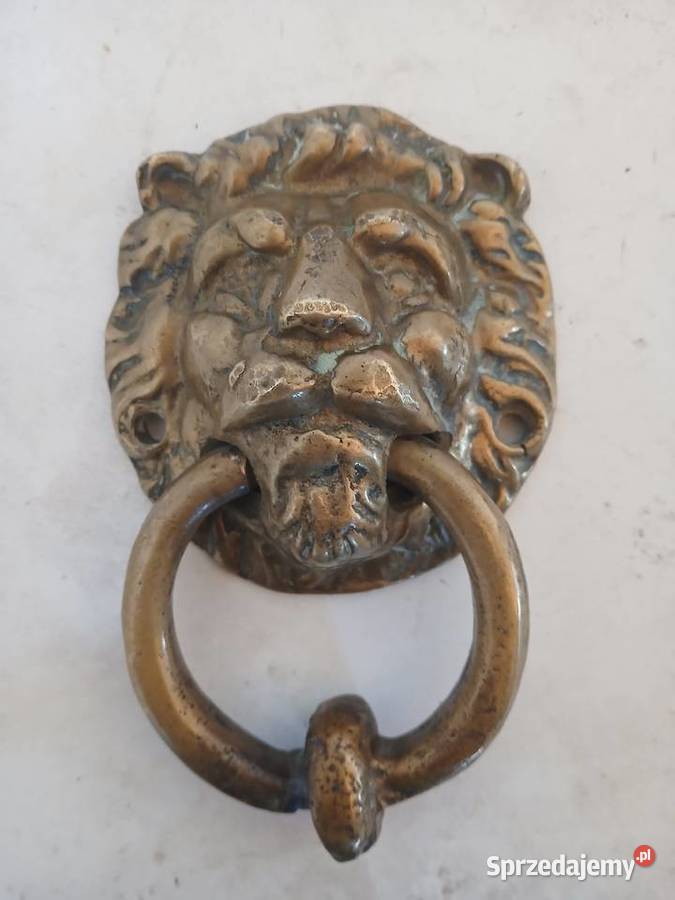 Stara kołatka do drzwi mosiężna