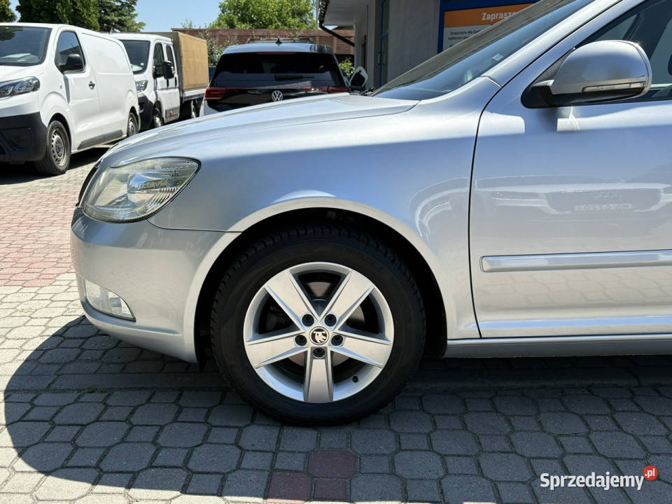 koda Octavia Hatchback Nowy rozrząd Uszanowany aluminiowe felgi