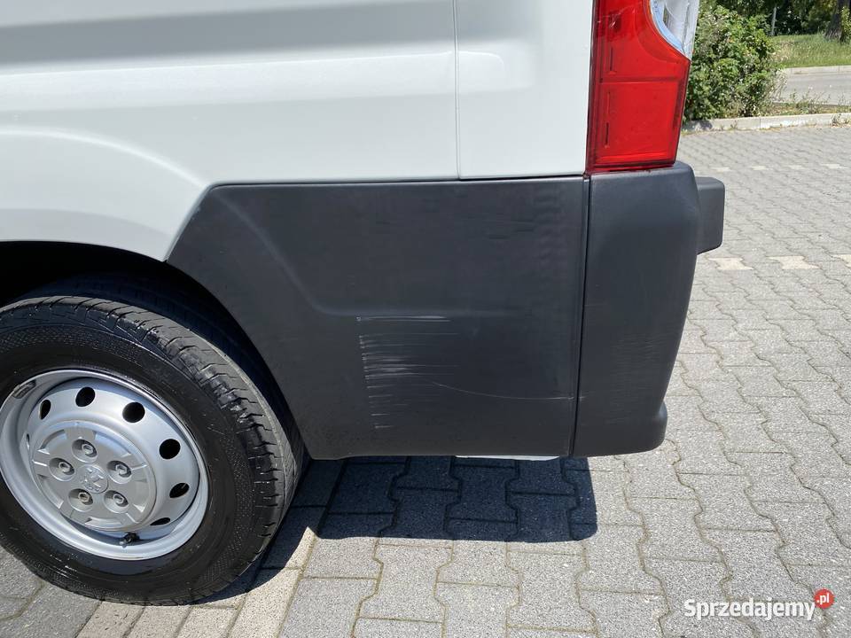 Sprzedam busa 9 osobowego niski przebieg Autobusy i minibusy