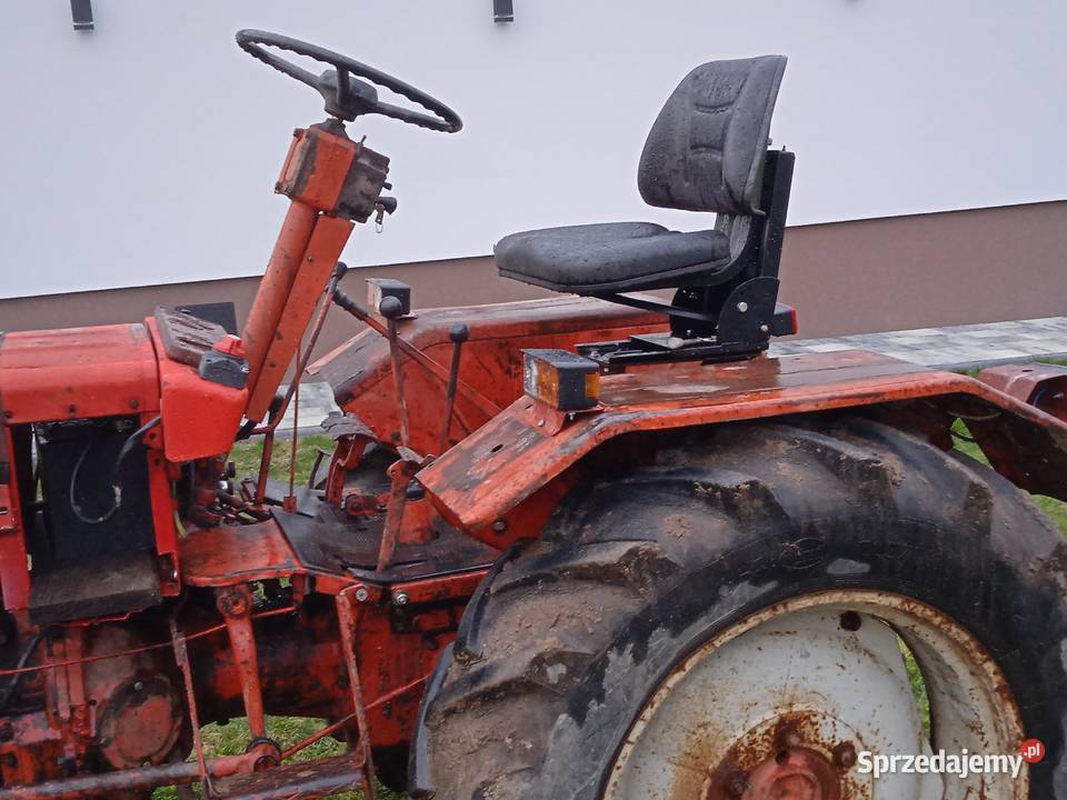 Traktor Władimiriec T25A Oleśniki